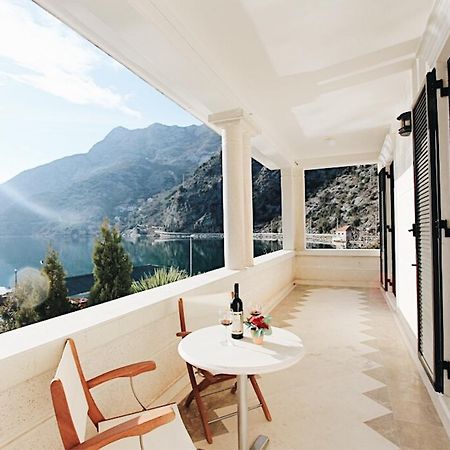 Villa Teuta Risan Ngoại thất bức ảnh