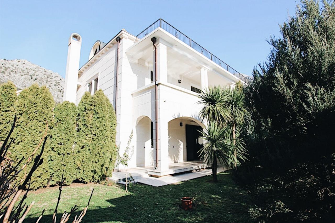 Villa Teuta Risan Ngoại thất bức ảnh